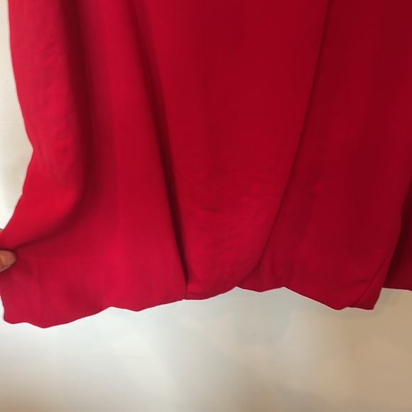 Theory red sleeveless blouse - Picture 4 of 6